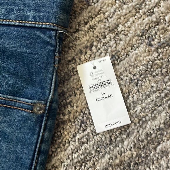 GapKids jeans - stretch athletic fit. - Picture 4 of 4